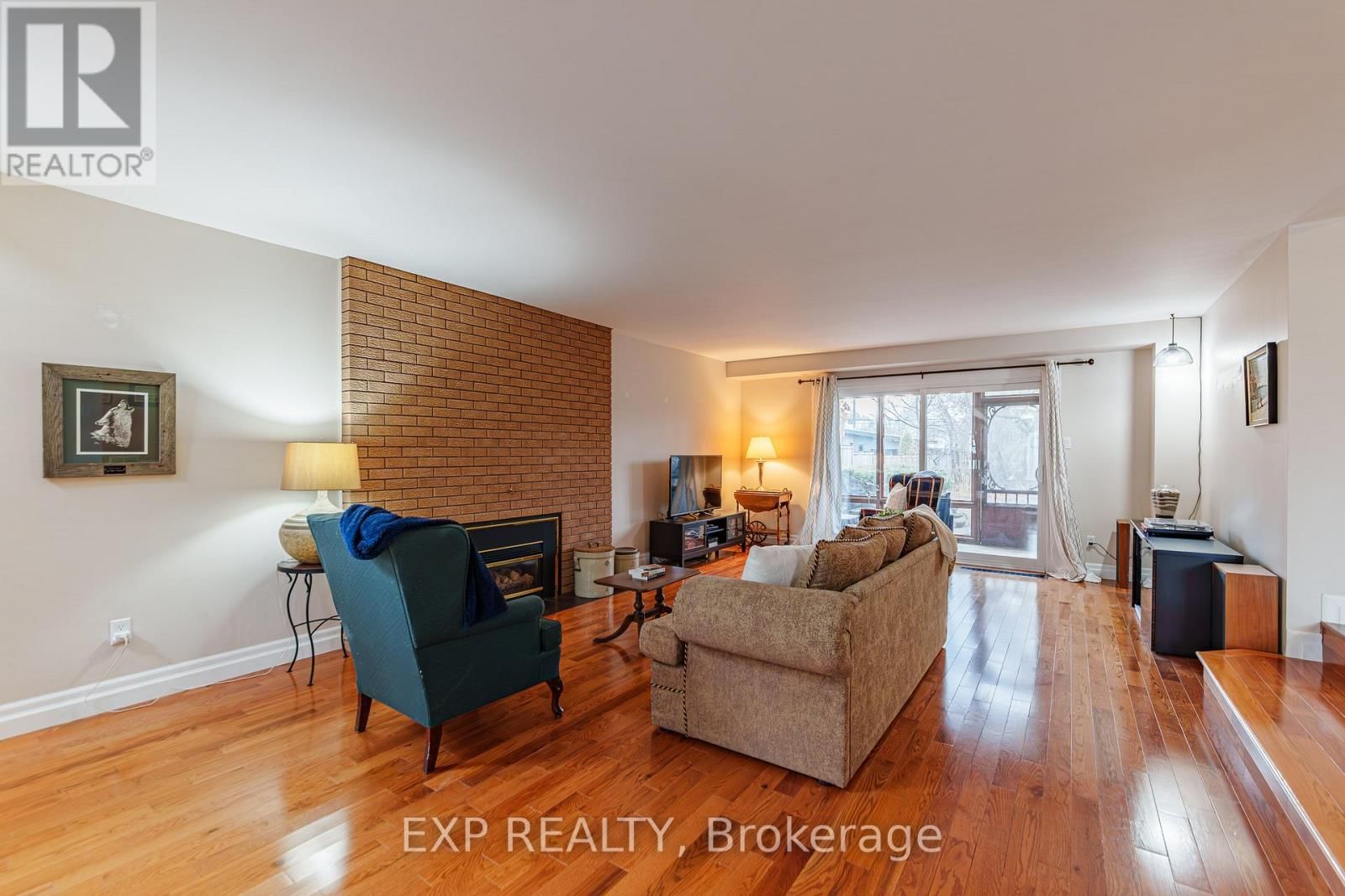 1592 APELDOORN AVENUE Image 3