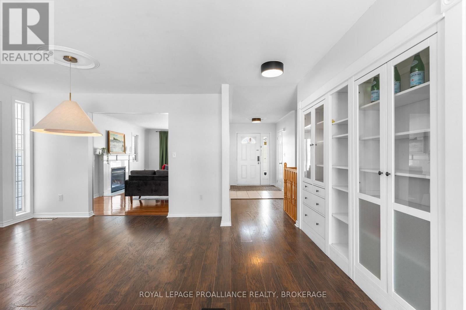 343 SUNRISE CRESCENT Image 16