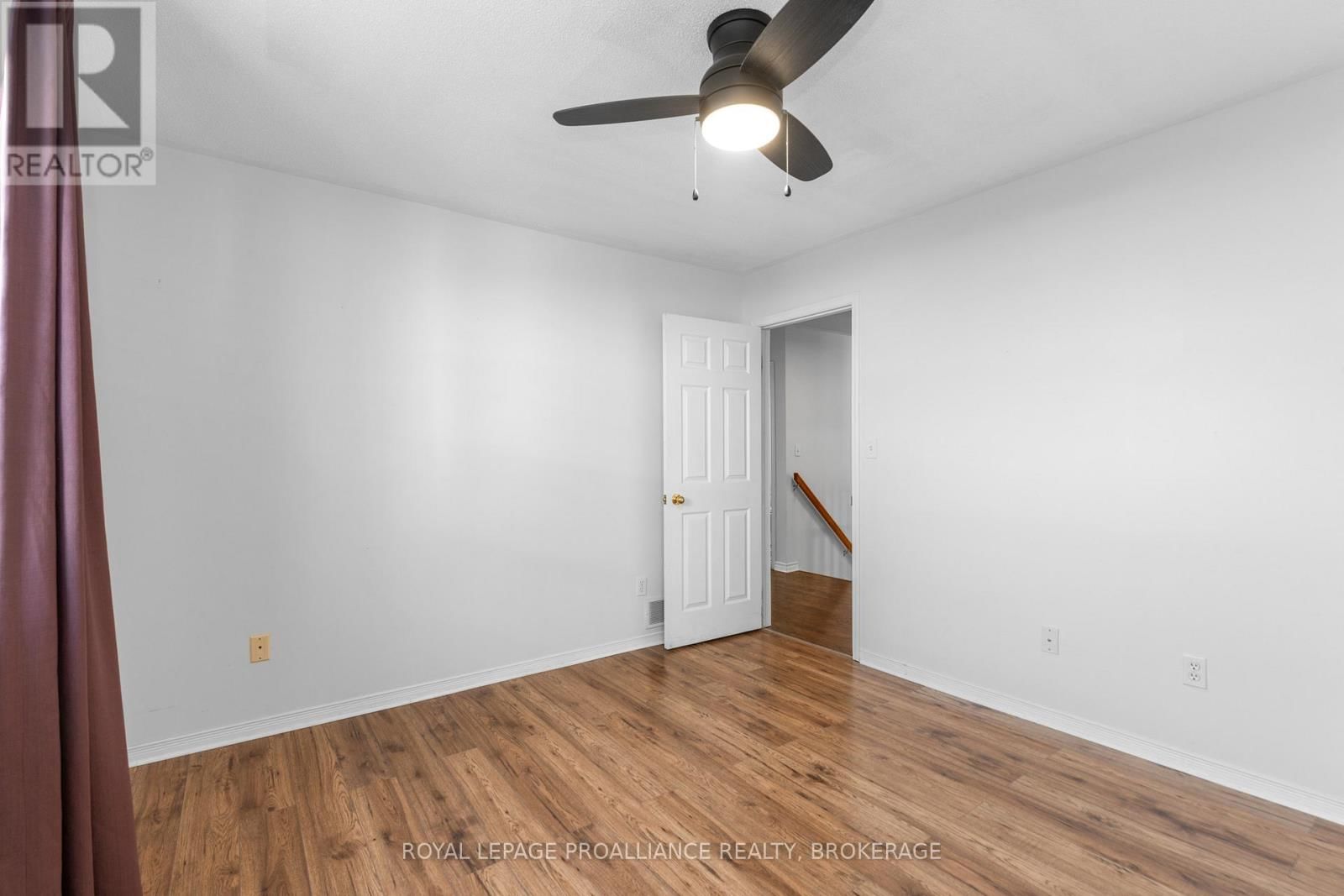 343 SUNRISE CRESCENT Image 24