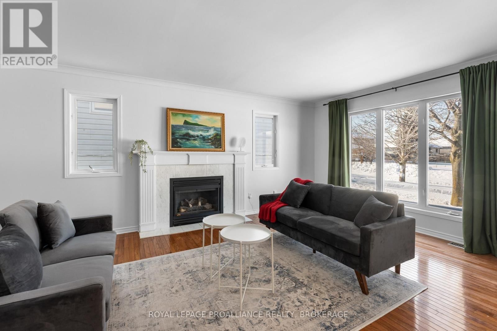 343 SUNRISE CRESCENT Image 4