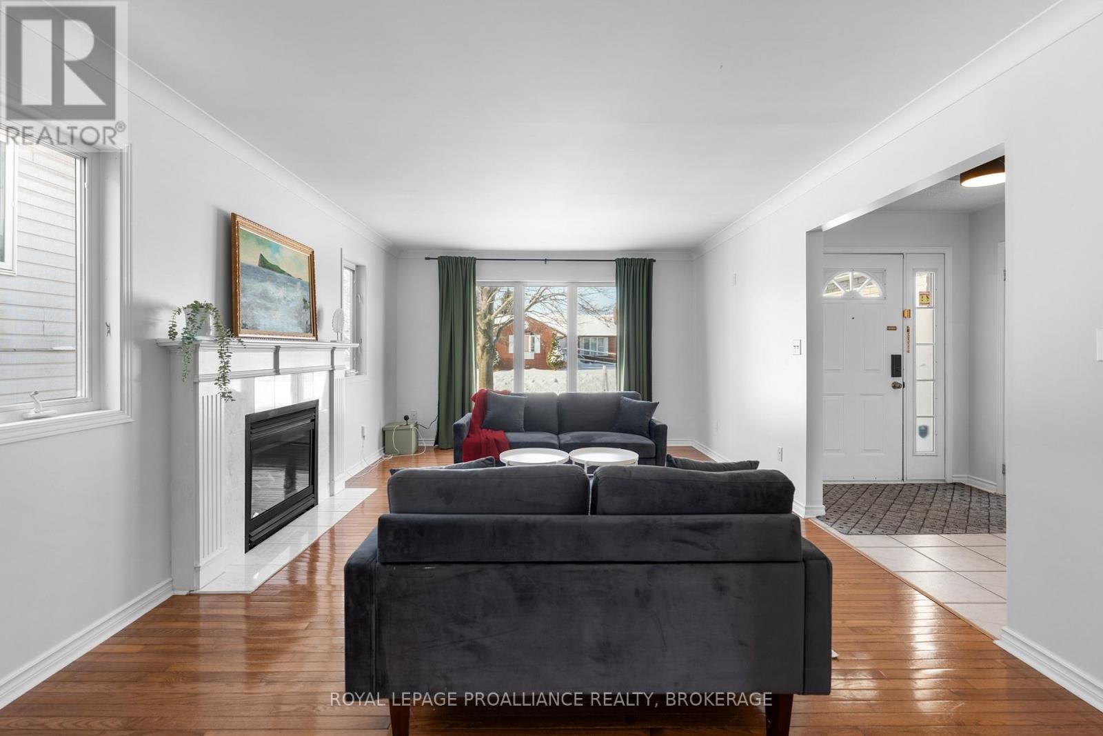 343 SUNRISE CRESCENT Image 7