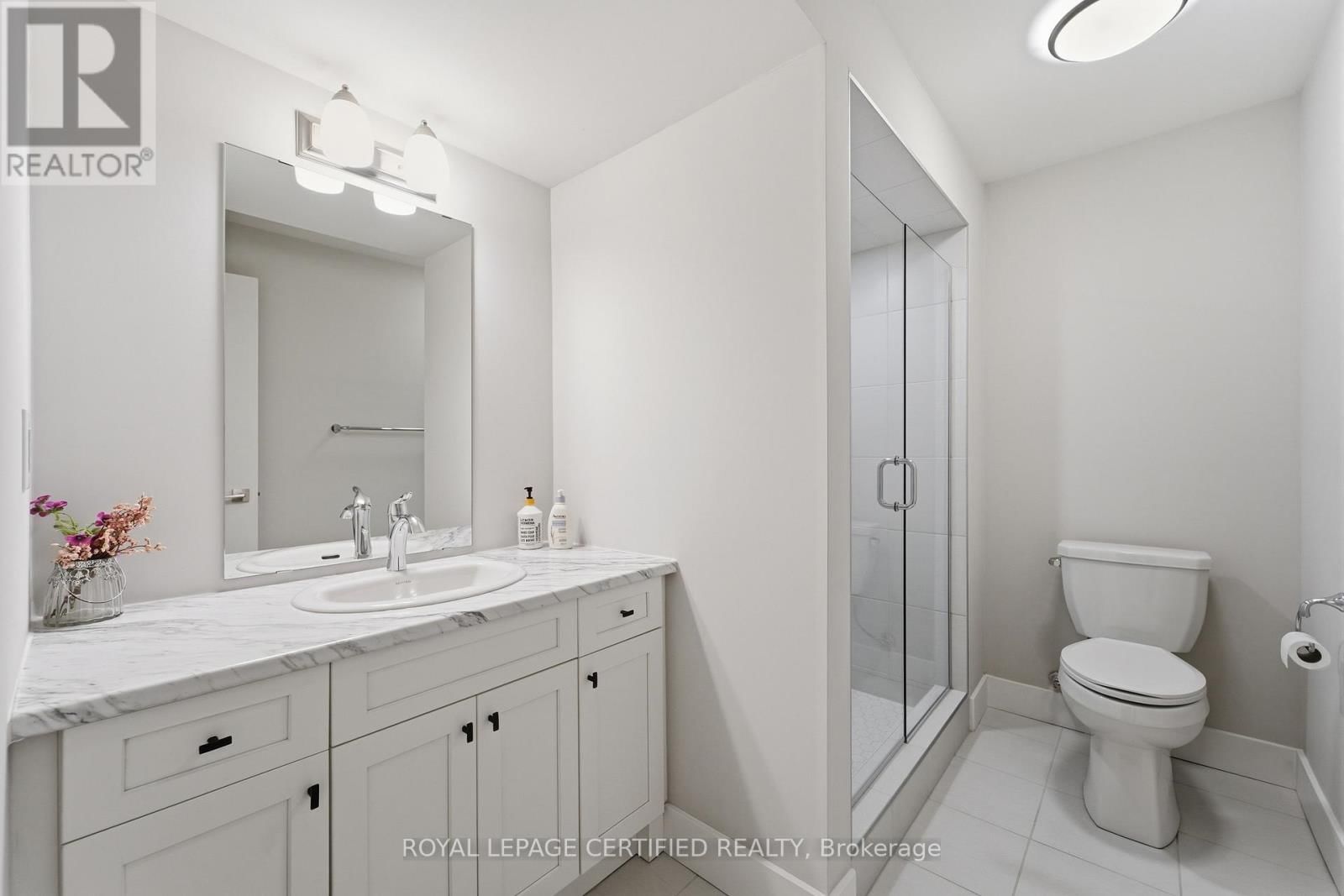 146 SYCAMORE STREET Image 21