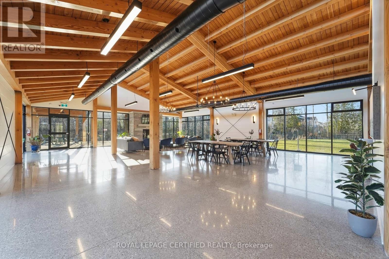 146 SYCAMORE STREET Image 31