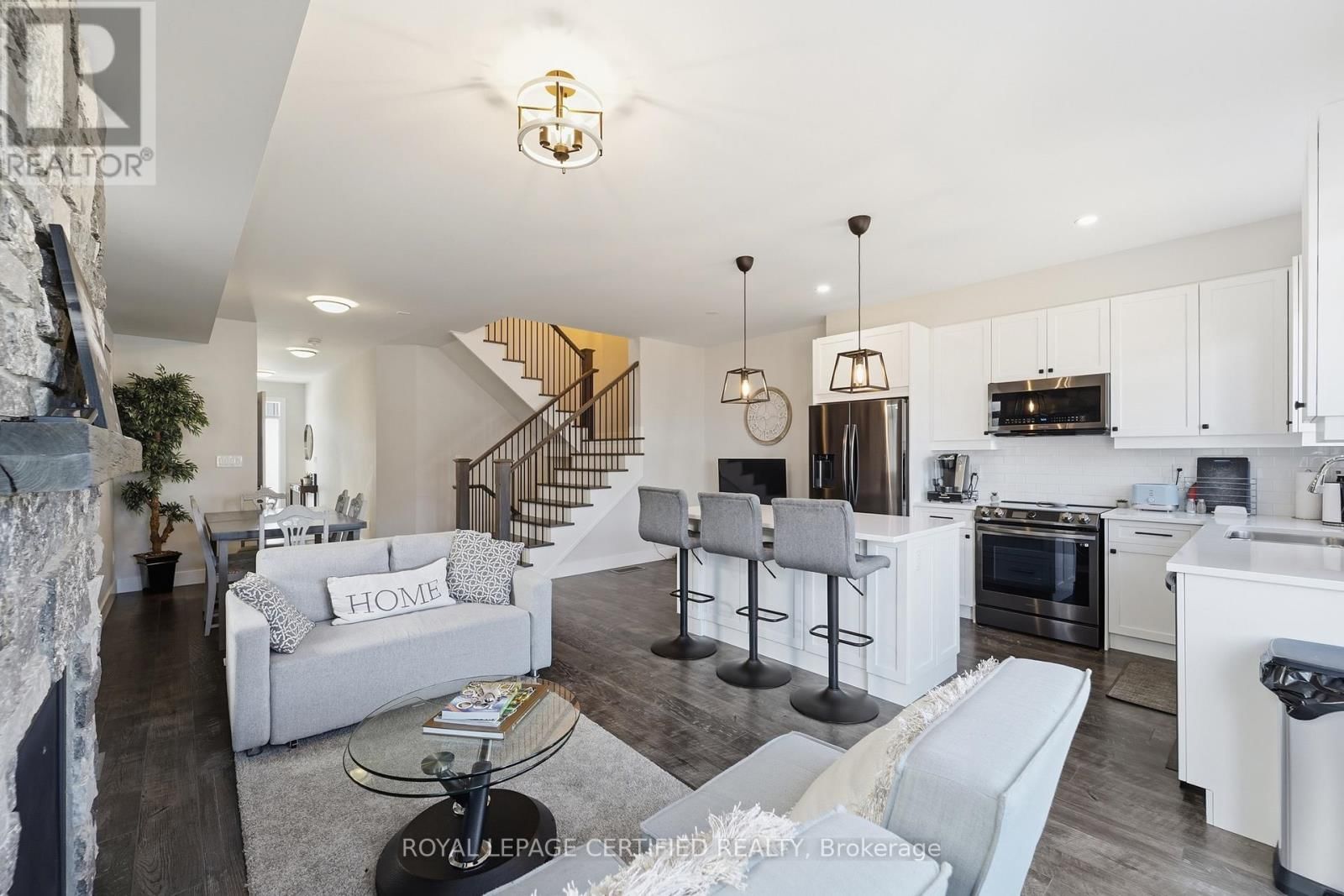 146 SYCAMORE STREET Image 8