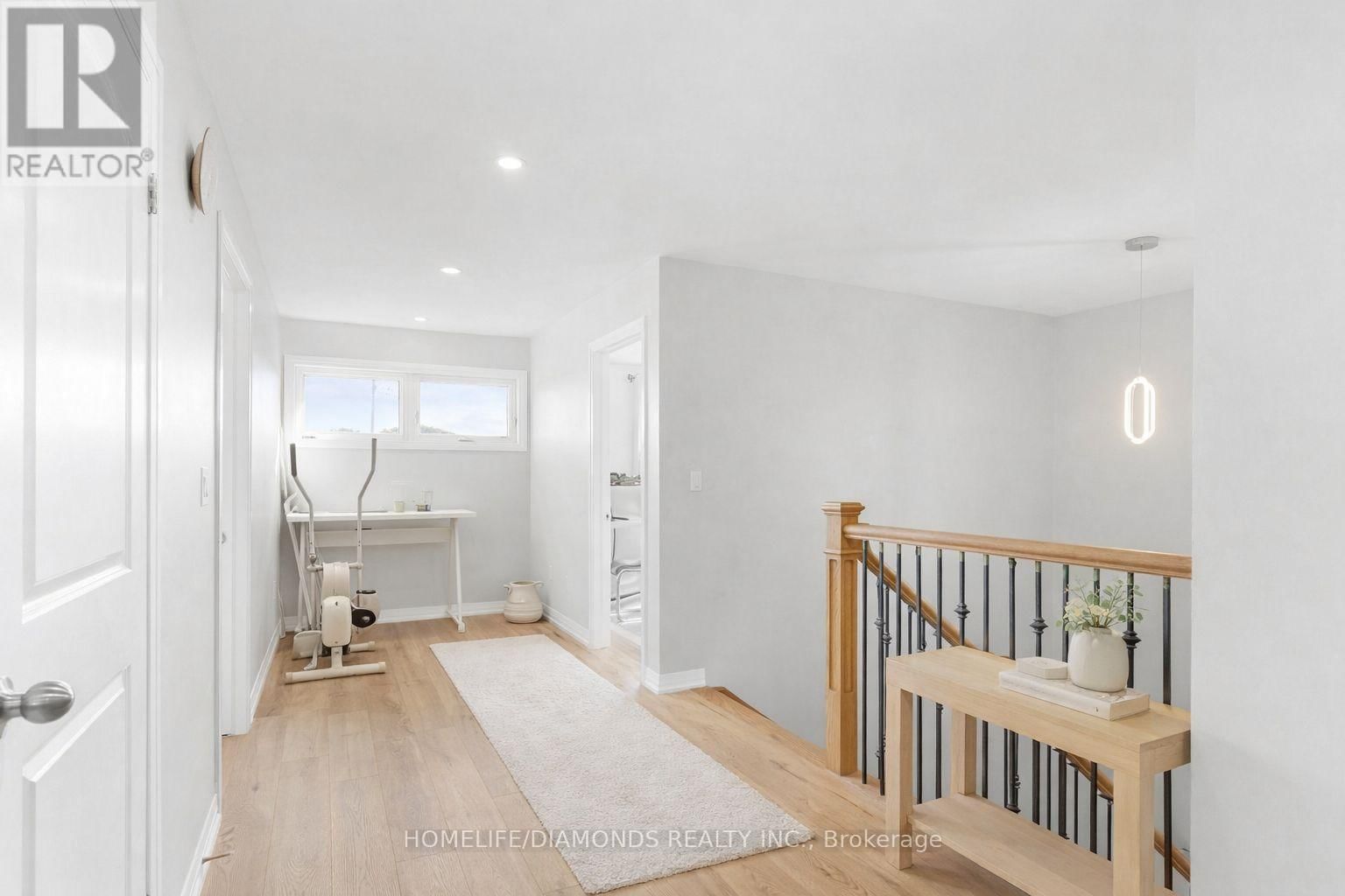 129 SOUTH PELHAM ROAD Image 20