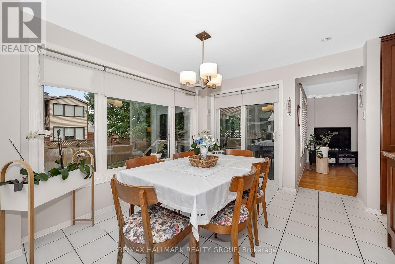 1850 THORNECREST STREET Image 15