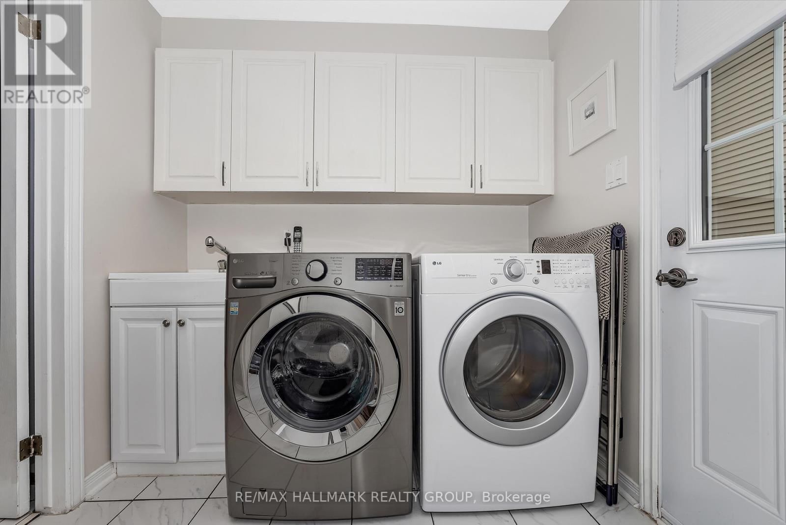 1850 THORNECREST STREET Image 21