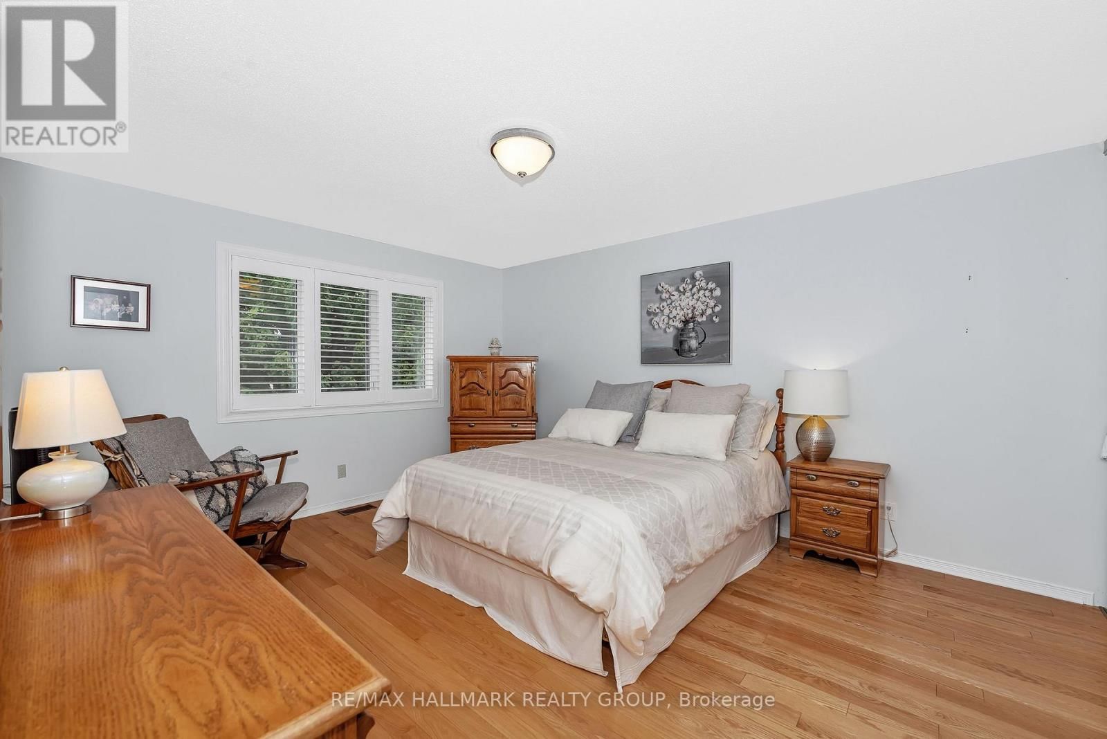 1850 THORNECREST STREET Image 28