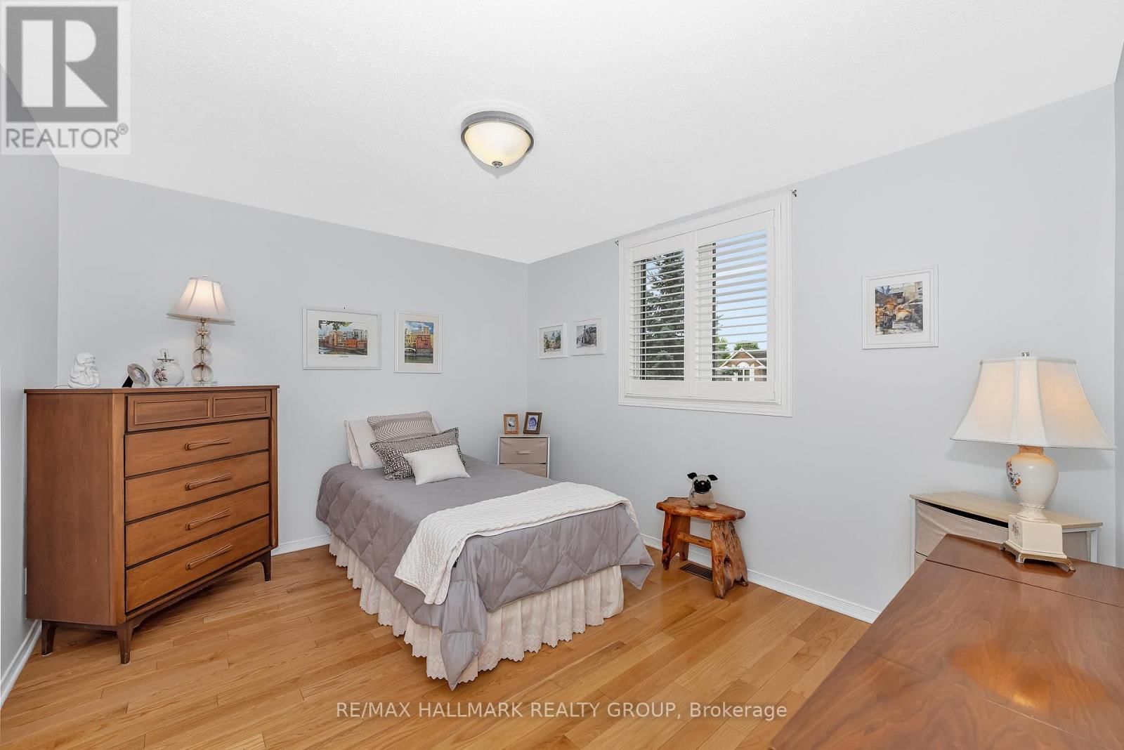 1850 THORNECREST STREET Image 30