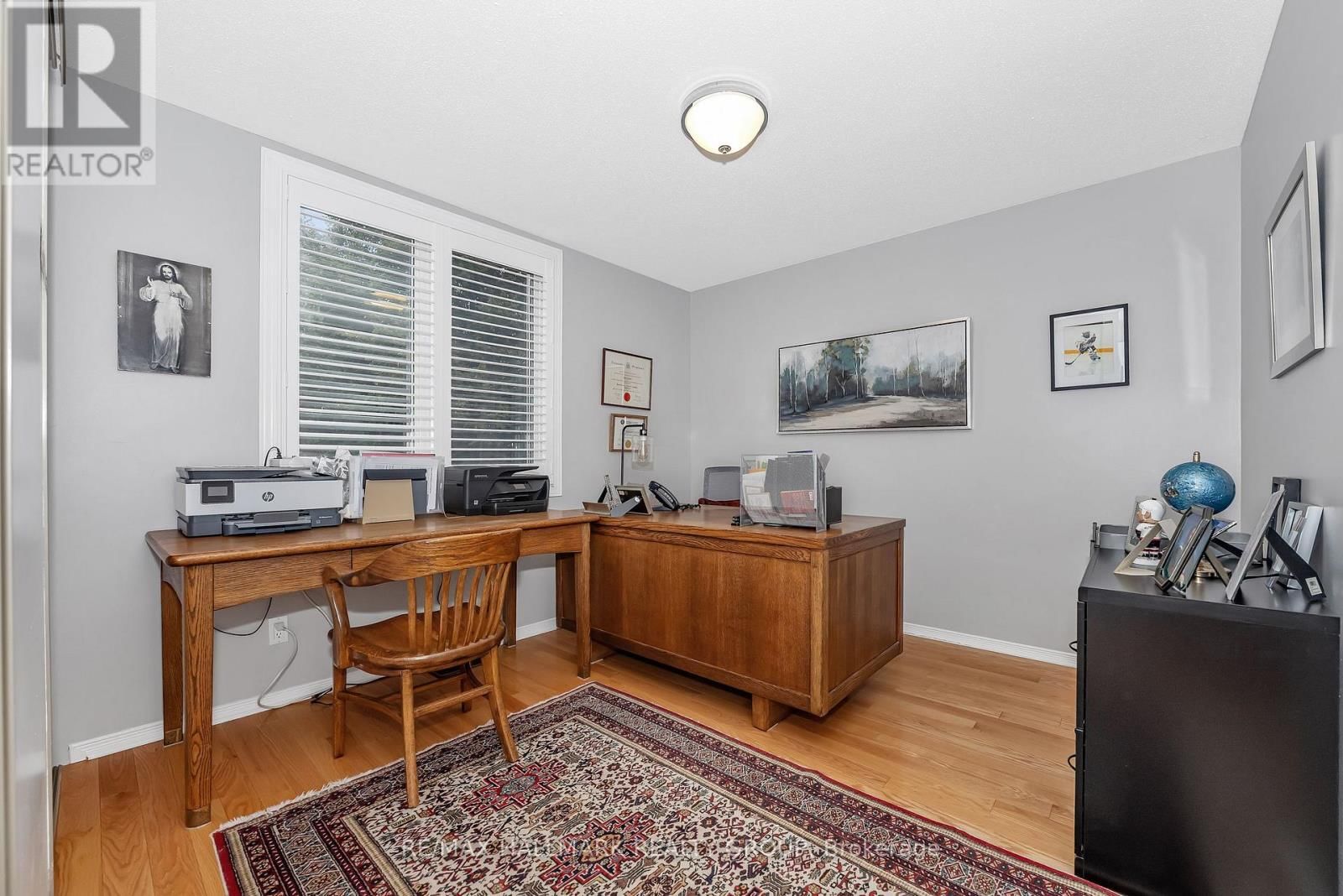 1850 THORNECREST STREET Image 32