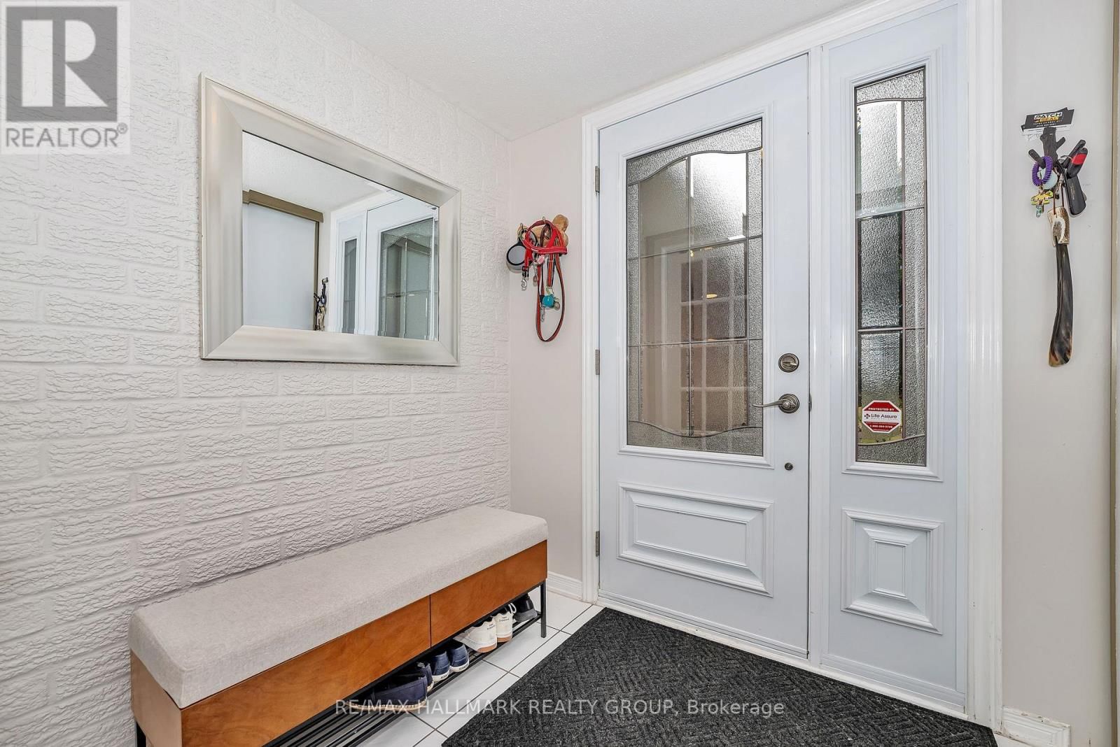 1850 THORNECREST STREET Image 4