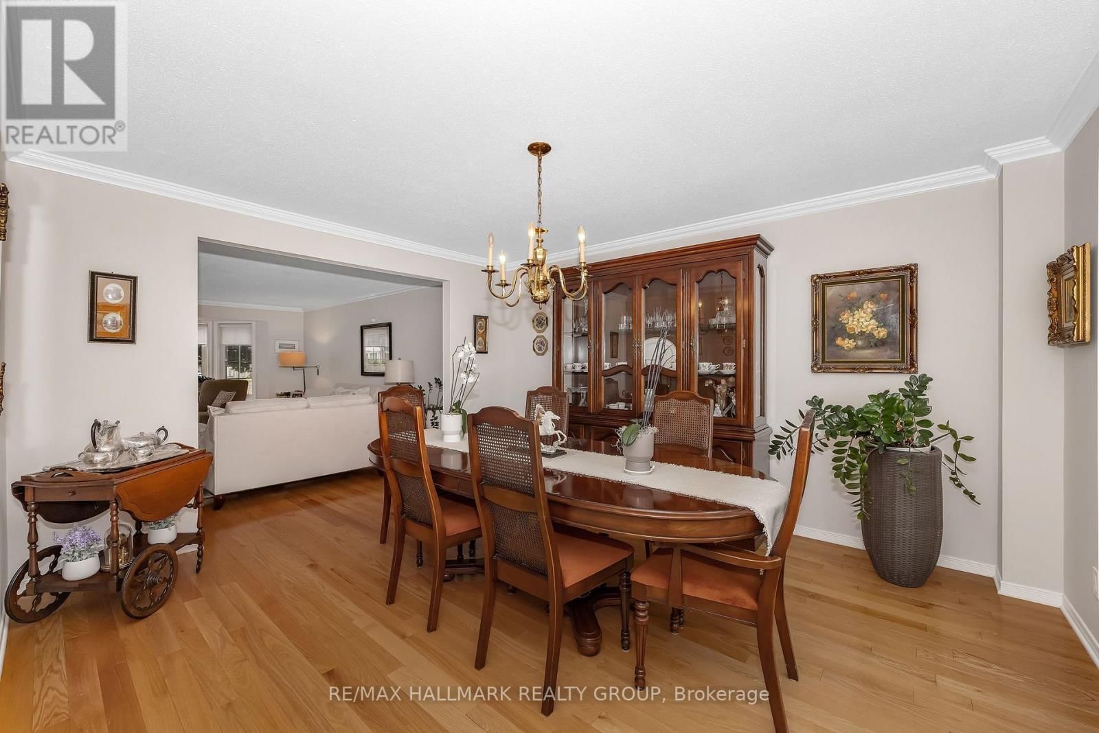 1850 THORNECREST STREET Image 9