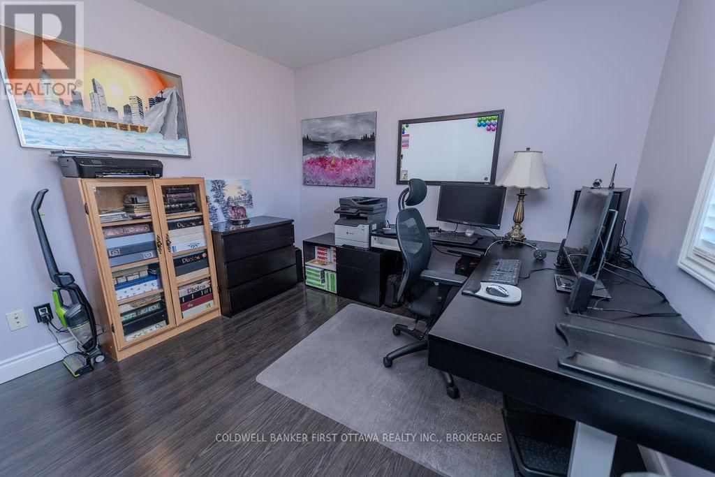 4987 BEDFORD ROAD Image 18