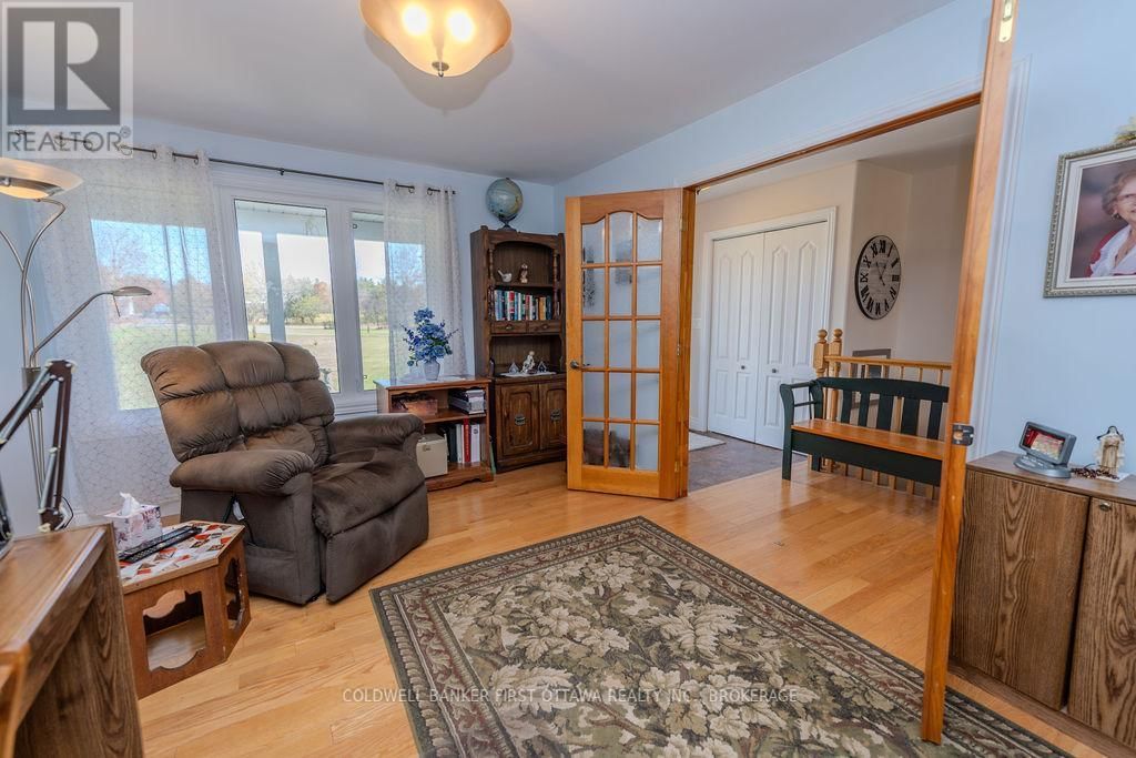 4987 BEDFORD ROAD Image 19