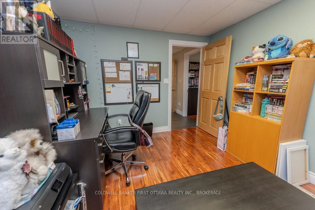 4987 BEDFORD ROAD Image 30