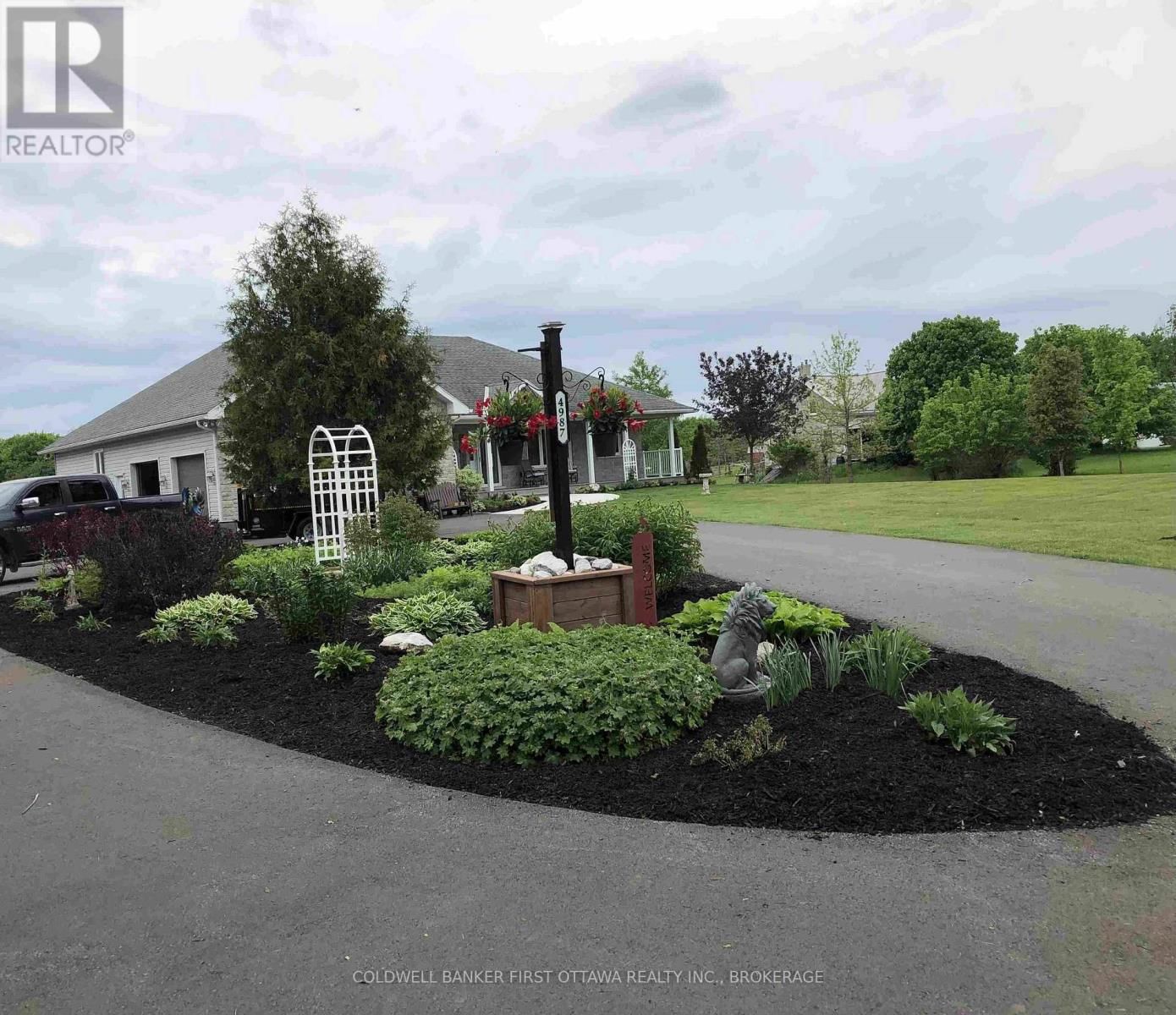 4987 BEDFORD ROAD Image 41