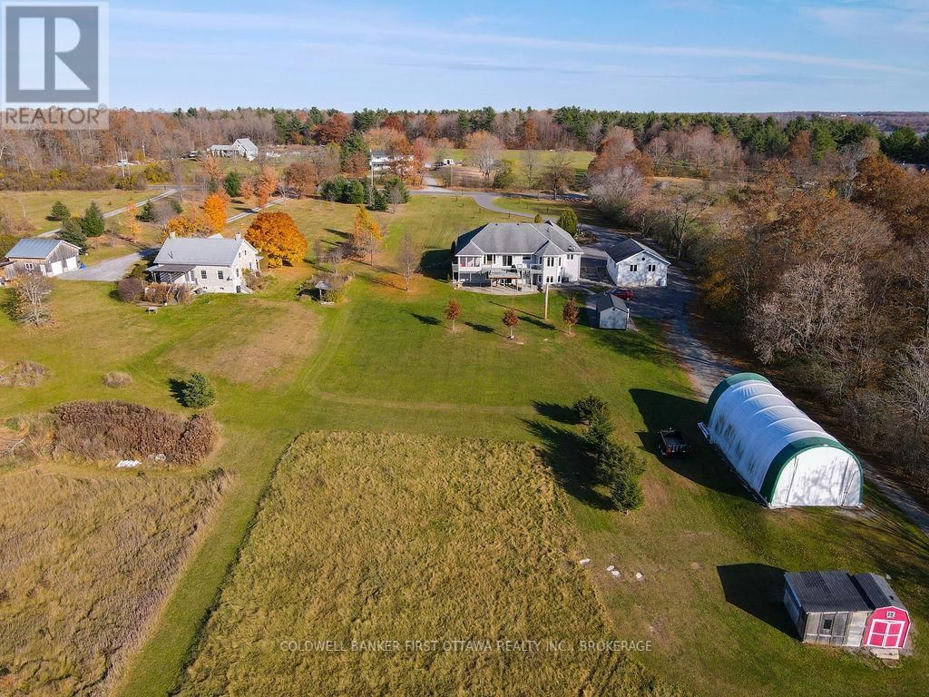 4987 BEDFORD ROAD Image 42