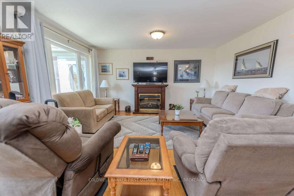 4987 BEDFORD ROAD Image 7