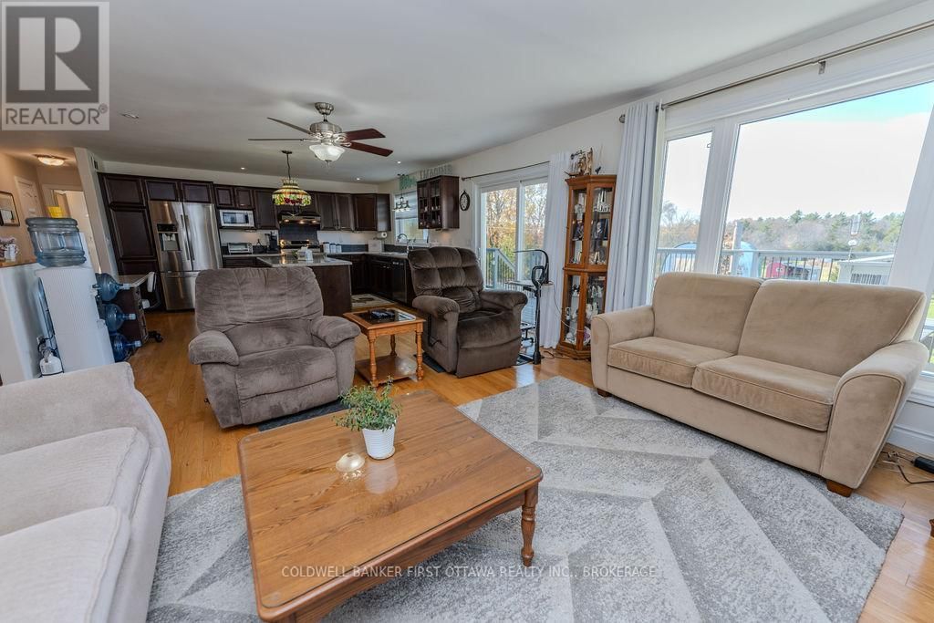 4987 BEDFORD ROAD Image 9