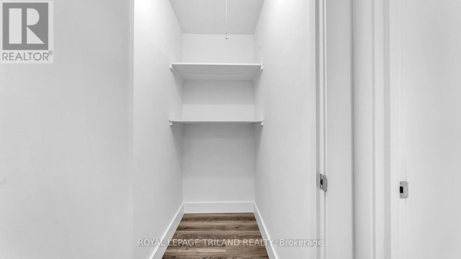 204 - 104 DEVONSHIRE AVENUE Image 15