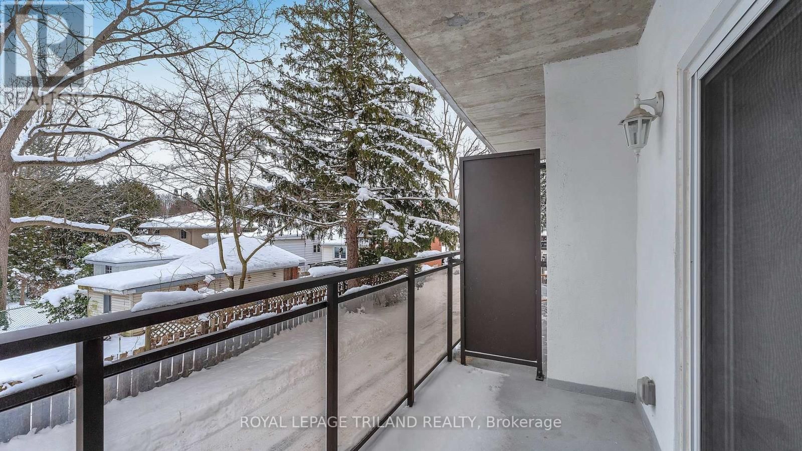 204 - 104 DEVONSHIRE AVENUE Image 21