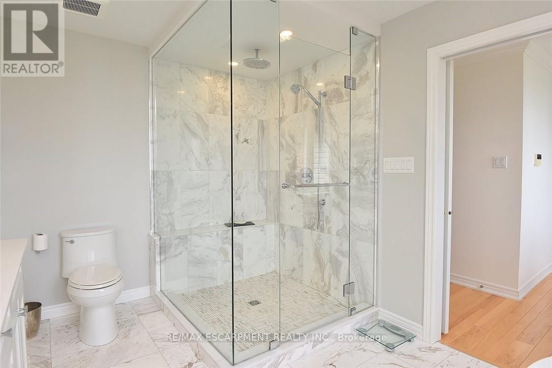 5 - 97 SUNVALE PLACE Image 15