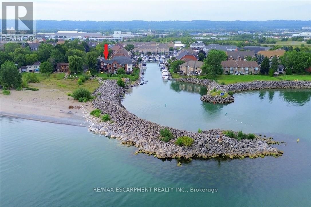 5 - 97 SUNVALE PLACE Image 2