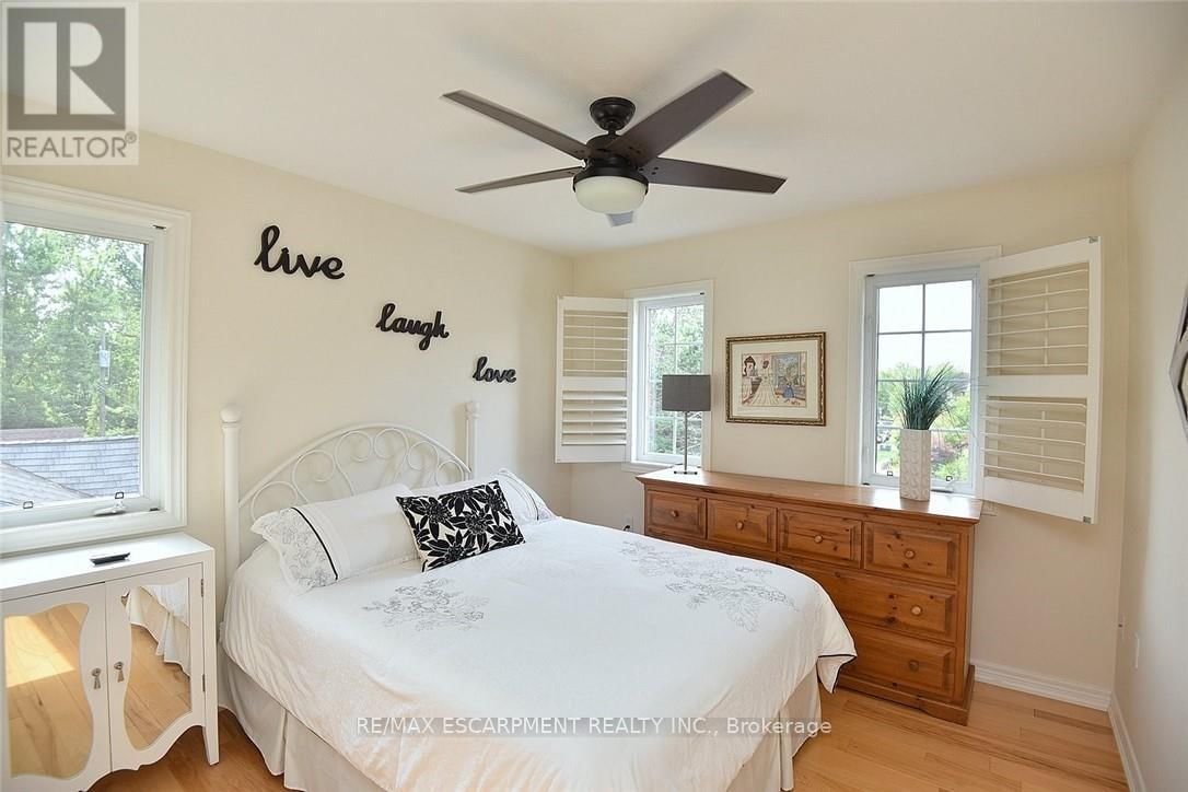 5 - 97 SUNVALE PLACE Image 20