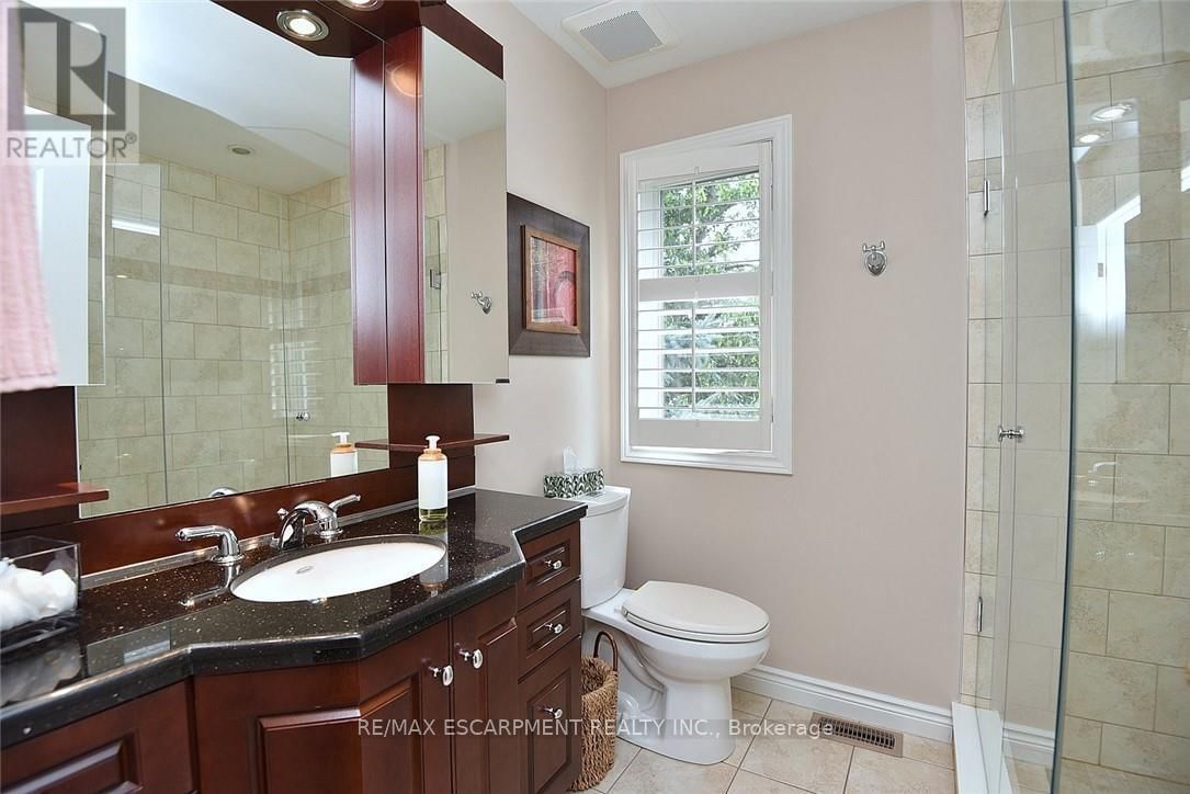 5 - 97 SUNVALE PLACE Image 22