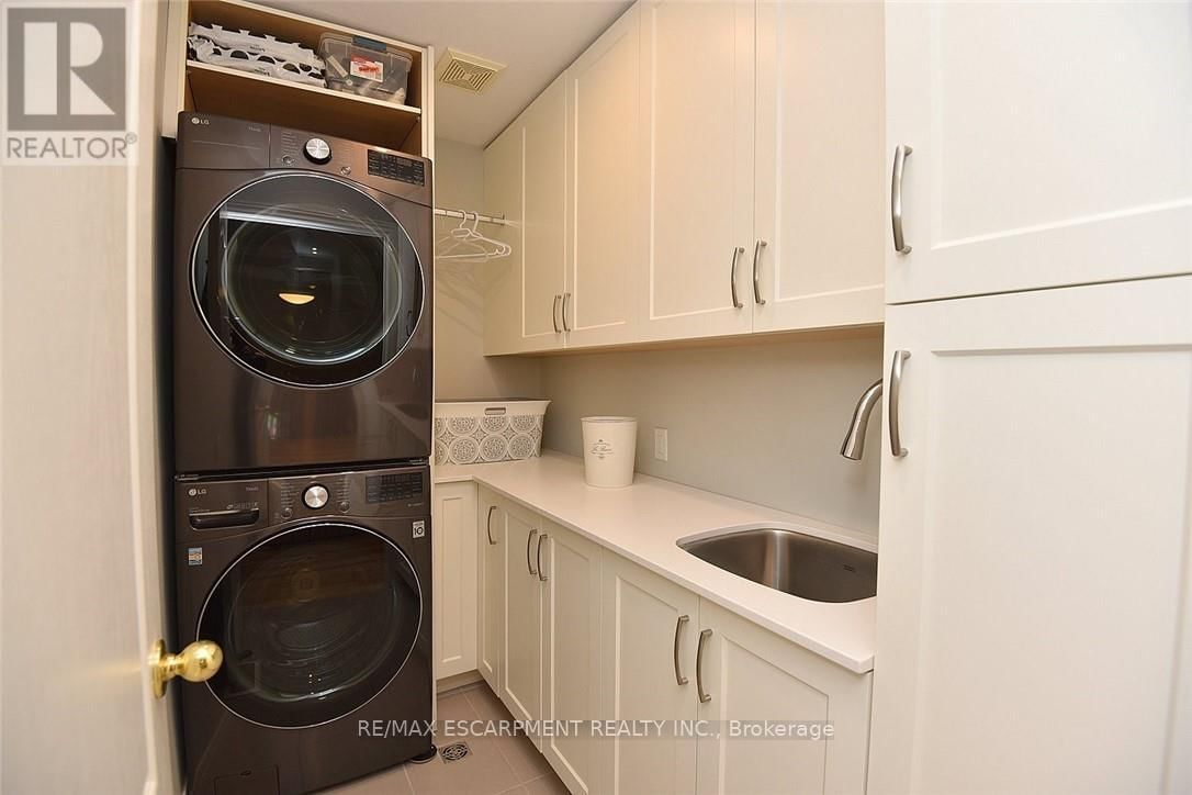 5 - 97 SUNVALE PLACE Image 23