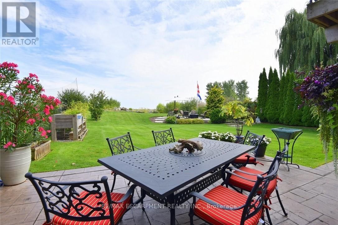 5 - 97 SUNVALE PLACE Image 28