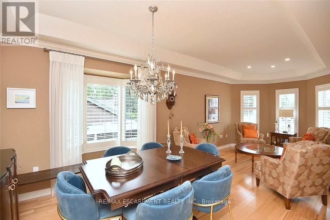 5 - 97 SUNVALE PLACE Image 4