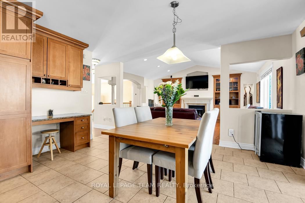 6637 STANMORE STREET Image 10