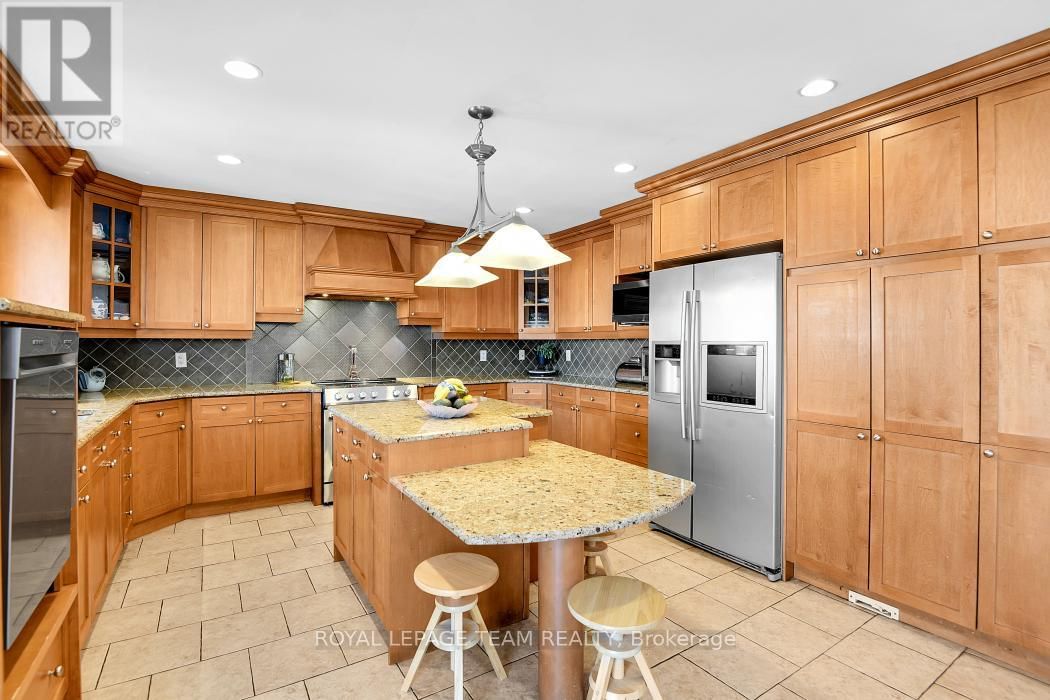 6637 STANMORE STREET Image 12