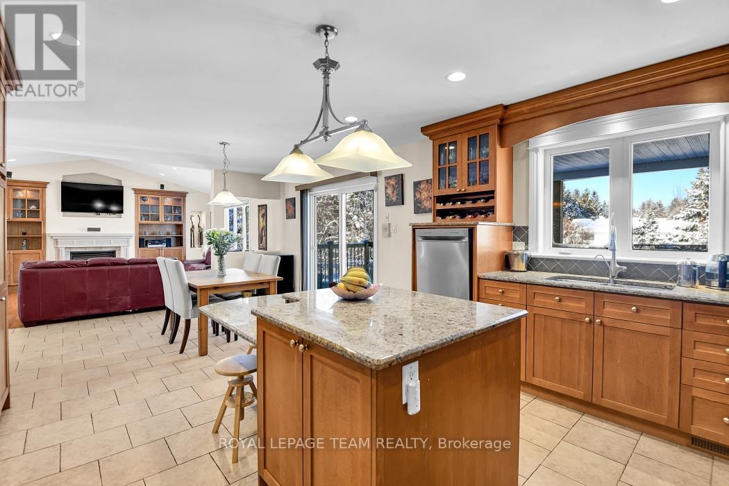 6637 STANMORE STREET Image 13