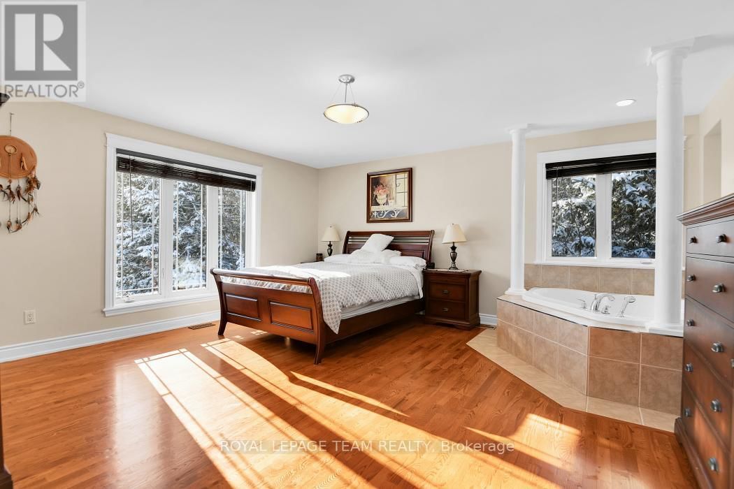 6637 STANMORE STREET Image 16