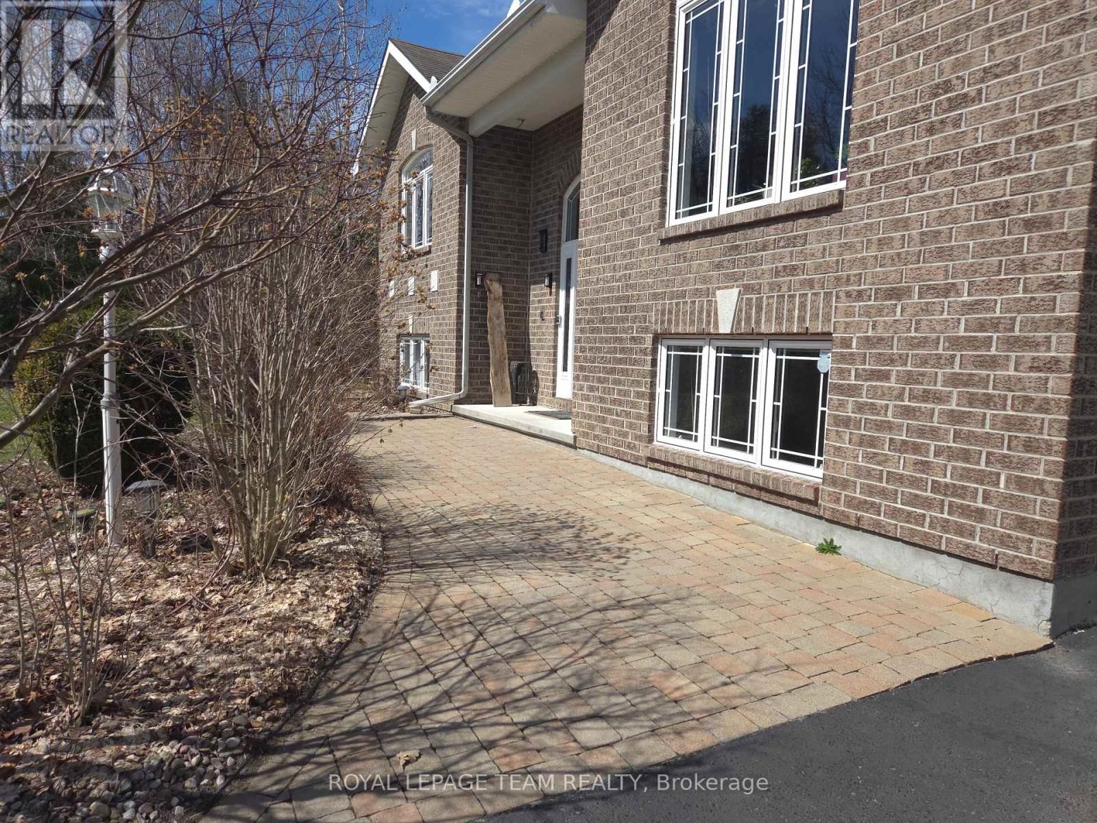 6637 STANMORE STREET Image 2