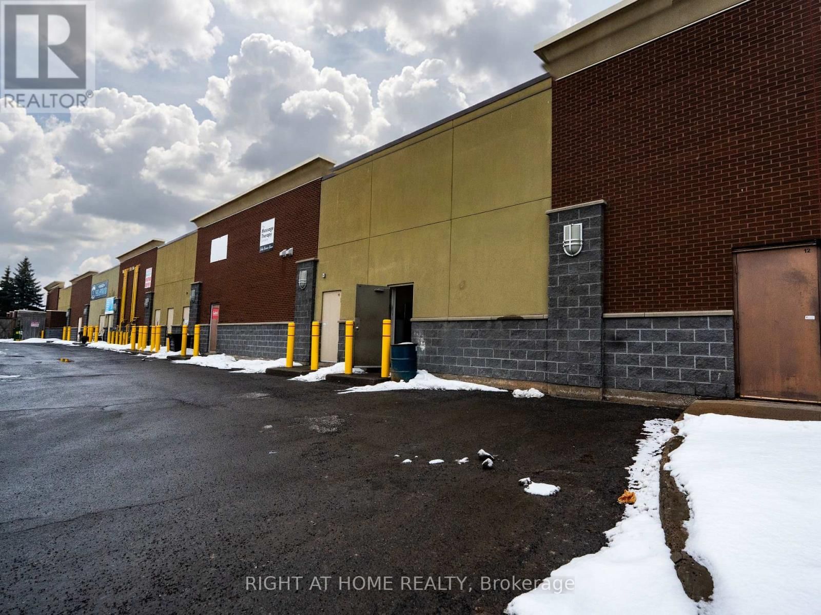 E11A - 2020 LANTHIER DRIVE Image 20