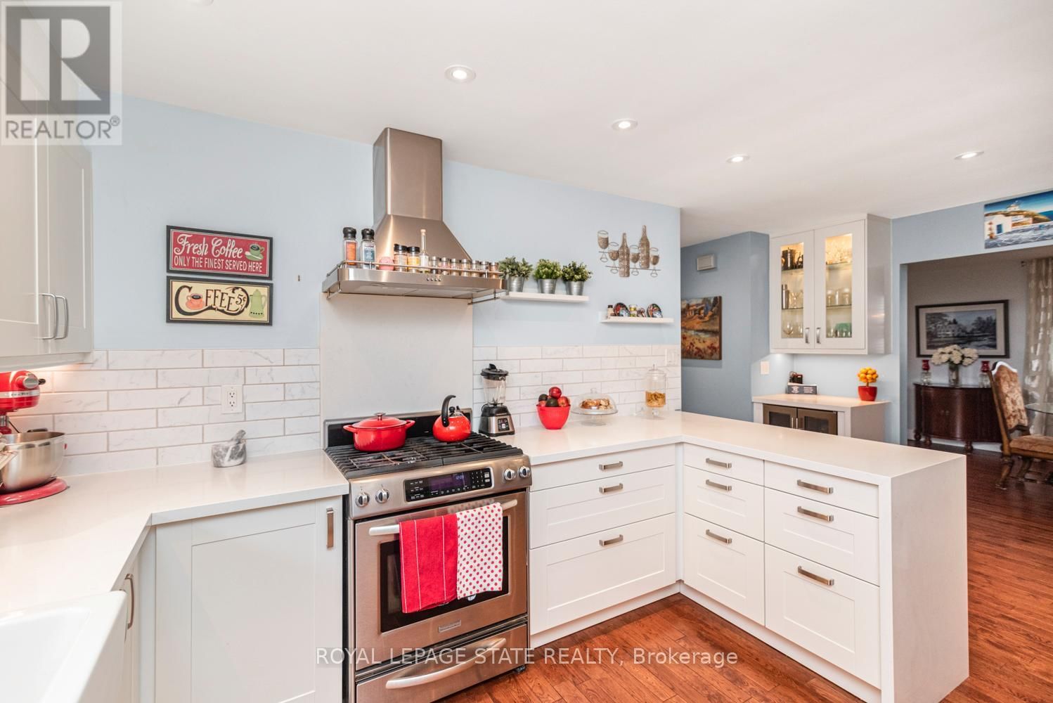 97 ALBION FALLS BOULEVARD Image 12