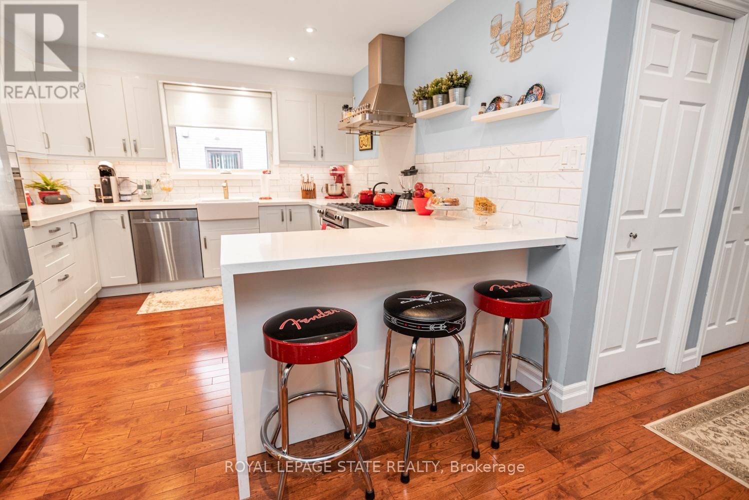 97 ALBION FALLS BOULEVARD Image 13