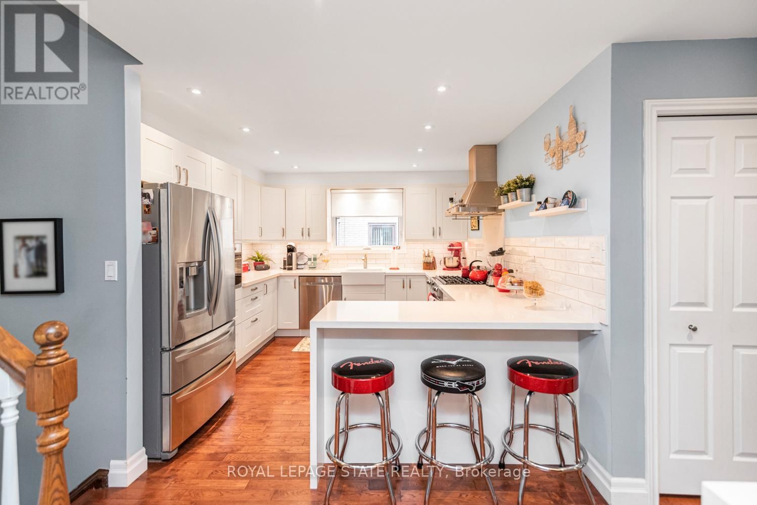 97 ALBION FALLS BOULEVARD Image 14