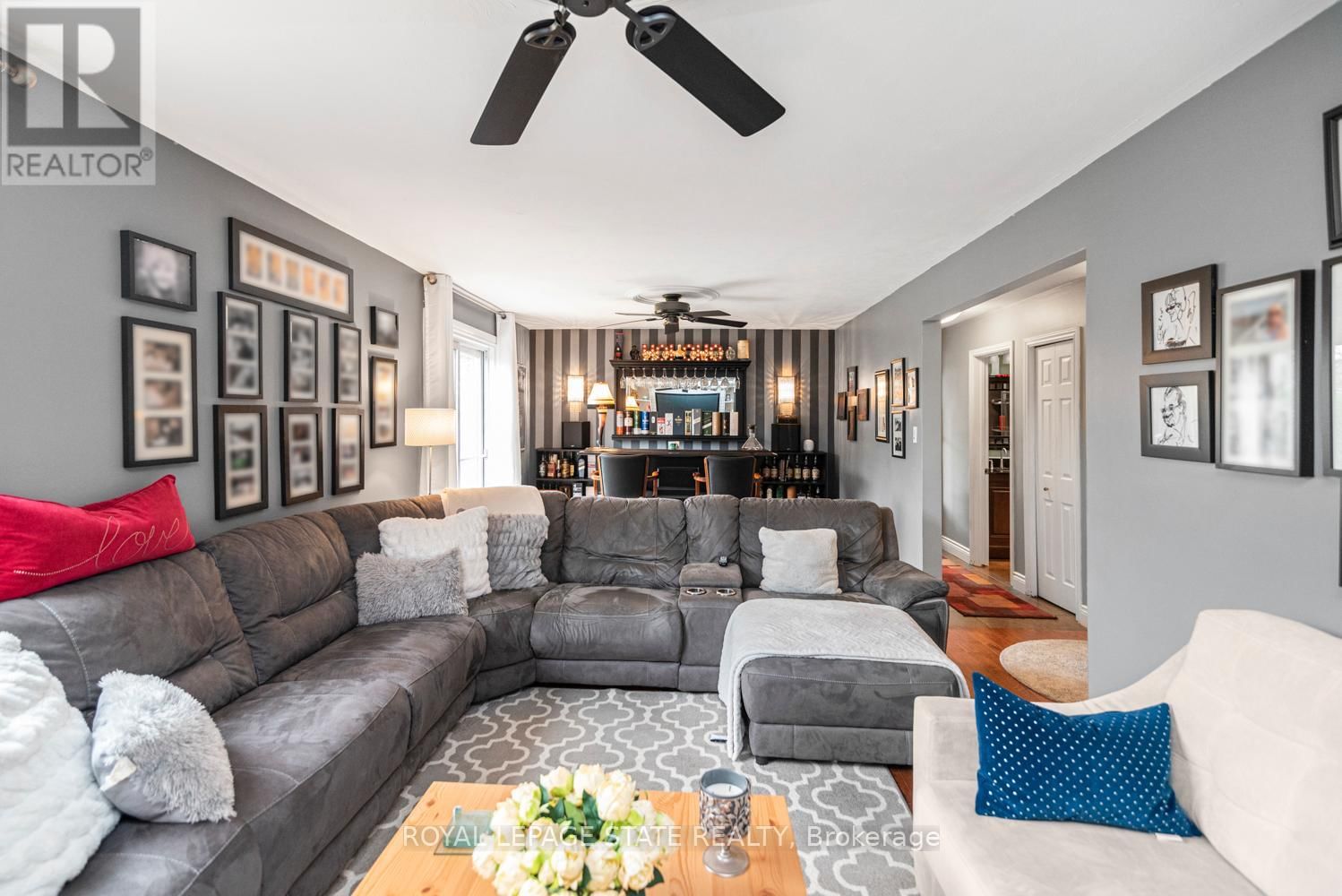 97 ALBION FALLS BOULEVARD Image 16