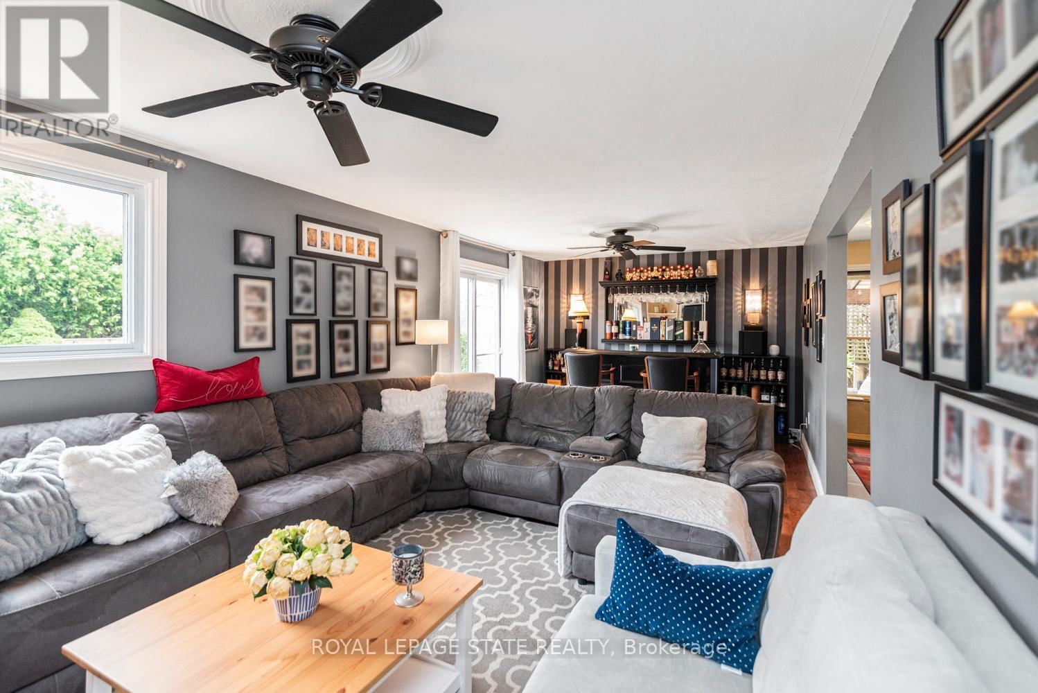 97 ALBION FALLS BOULEVARD Image 17