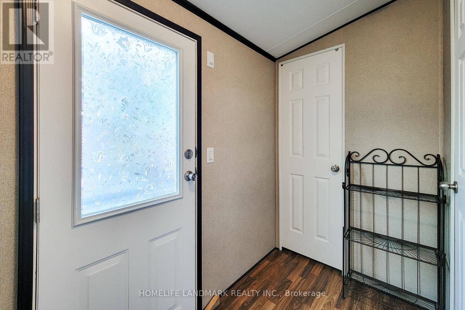 232 - 1501 LINE 8 ROAD Image 11