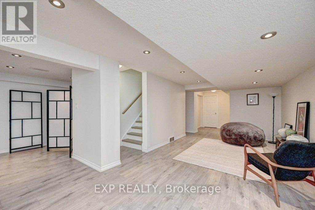 795 LAURELWOOD DRIVE Image 21