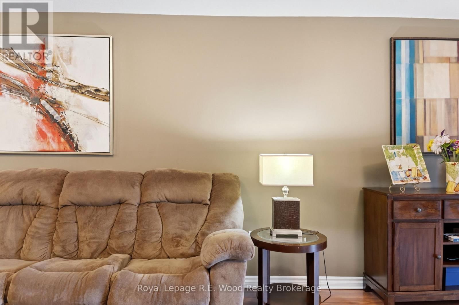 38 LANGRELL AVENUE Image 19