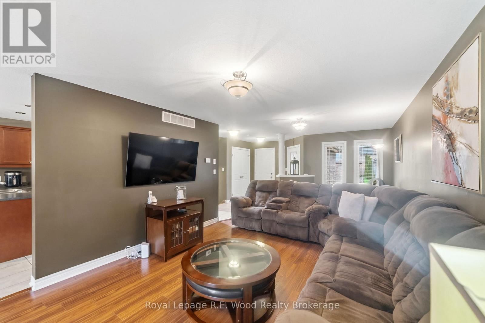 38 LANGRELL AVENUE Image 21