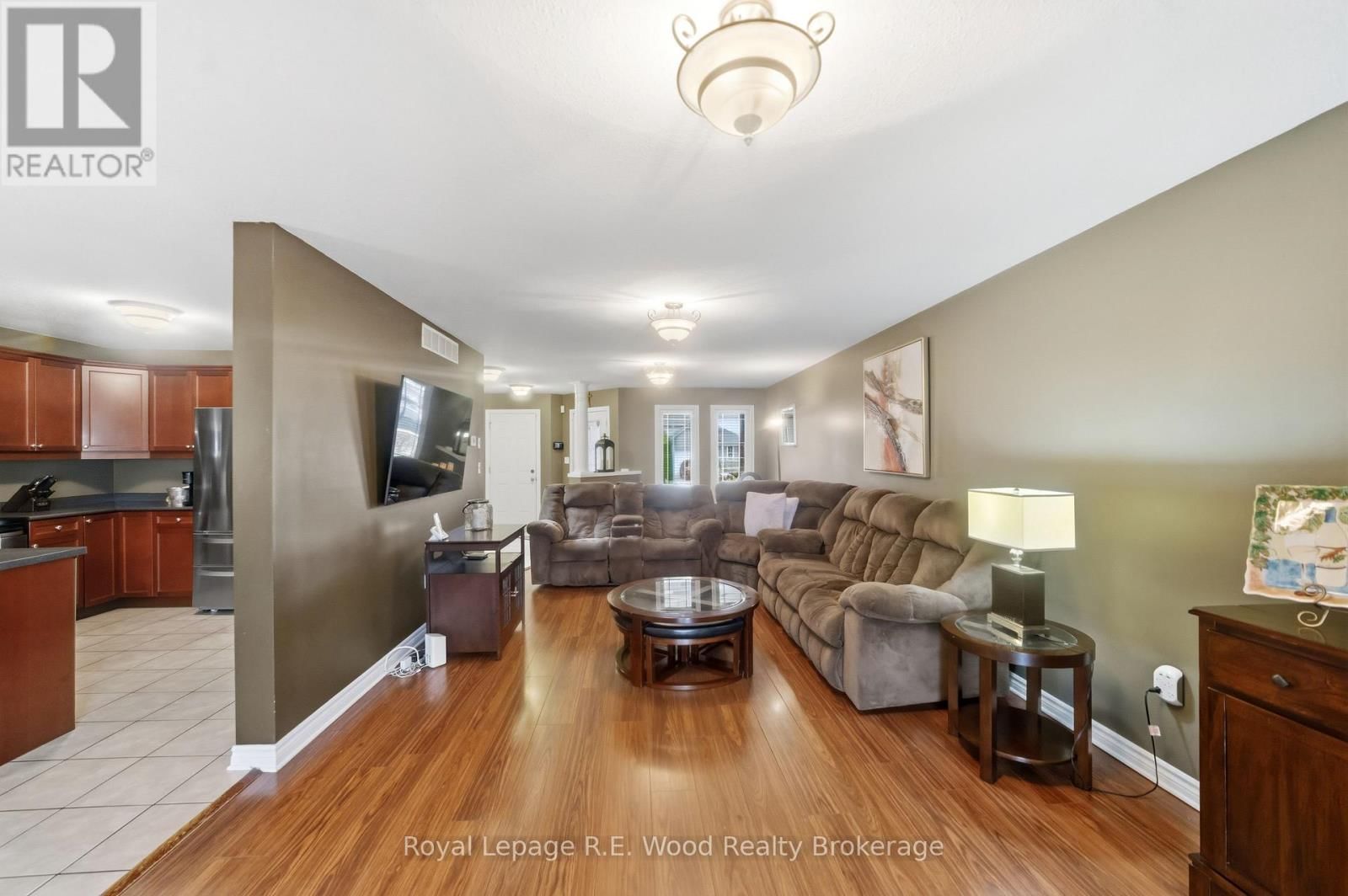 38 LANGRELL AVENUE Image 22