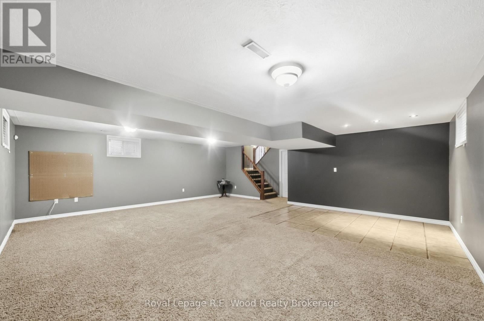 38 LANGRELL AVENUE Image 44