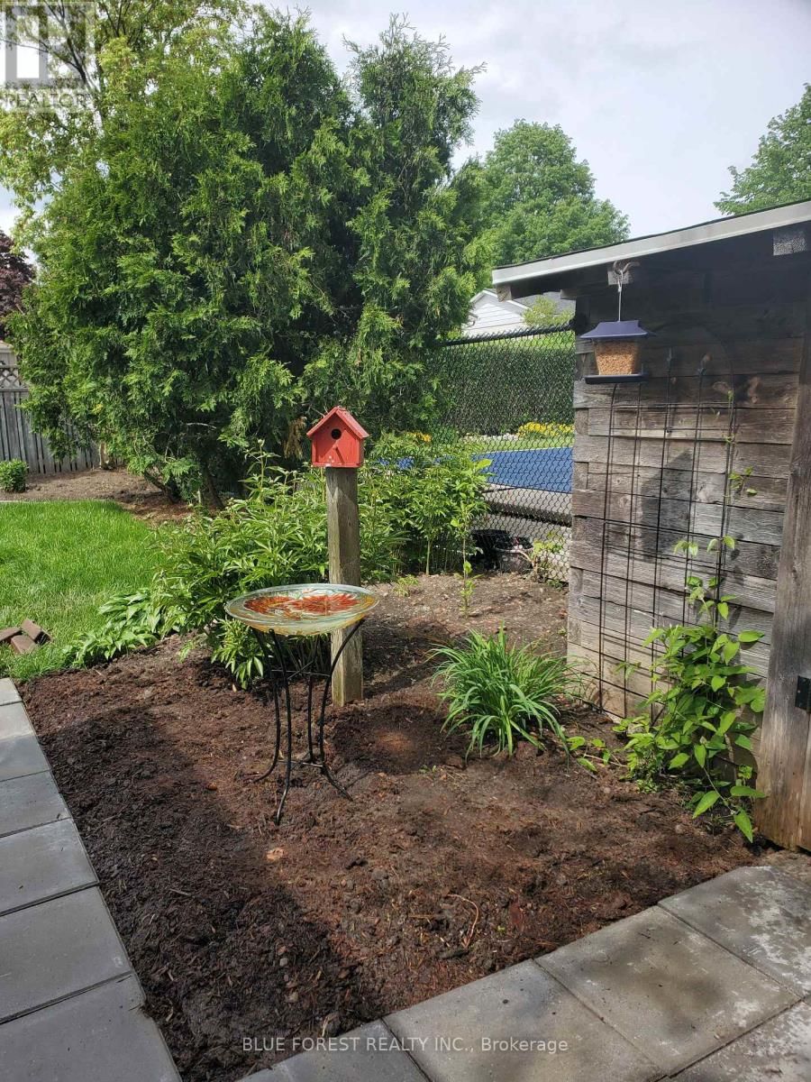 1039 OSGOODE DRIVE Image 19